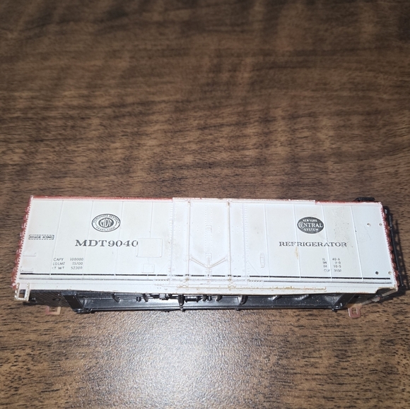 Vintage HO Scale Train Cars Tyco AHM Pacific Union - Picture 10 of 16